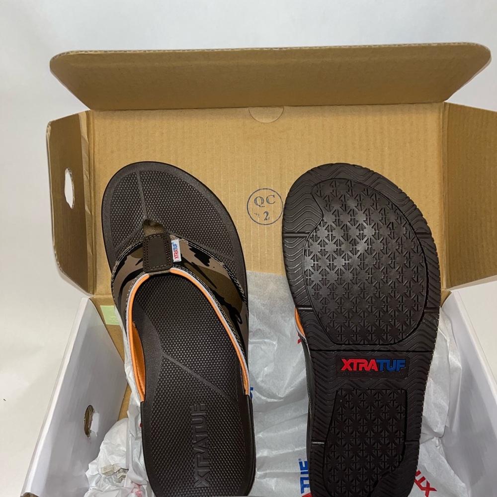 XTRATUF Men's Camo Flip Flops